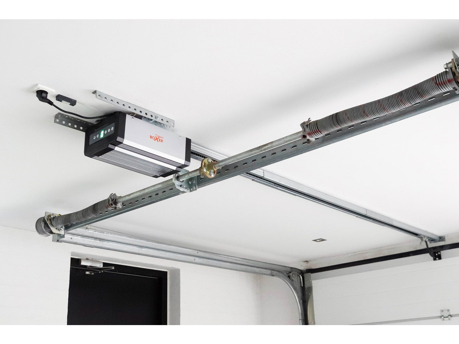 Boxer 5000 premium® Wi-Fi-Garagentoröffner inkl. 2 Stk. Fernbedienungen 1000N Boxer 5000 premium® Wi-Fi-Garagentoröffner inkl. 2 Stk. Fernbedienungen 1000N